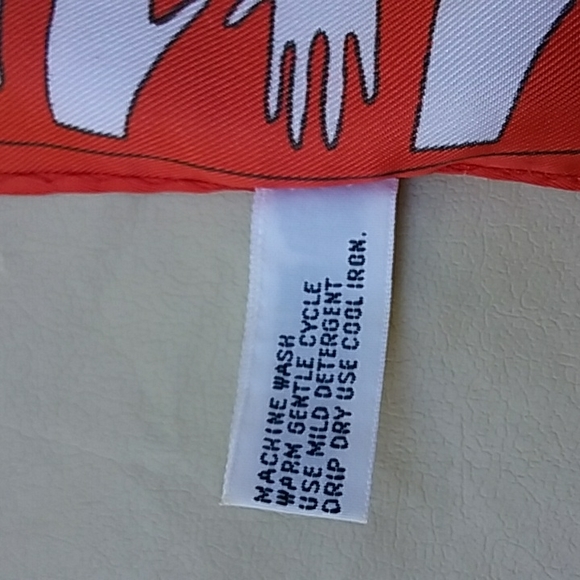 Baar & Bears Inc graphic scarf size 21 x 21 - Picture 4 of 8